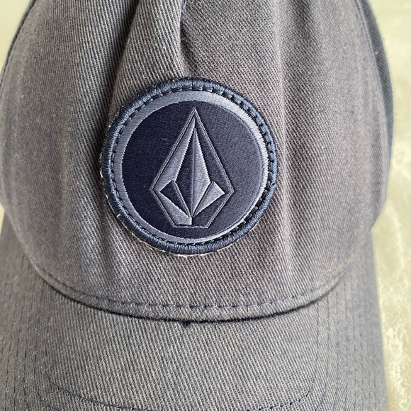 Volcom One Over Four Flexit S-M Cap Hat Navy Outdoor Living Skateboarding - Picture 2 of 11